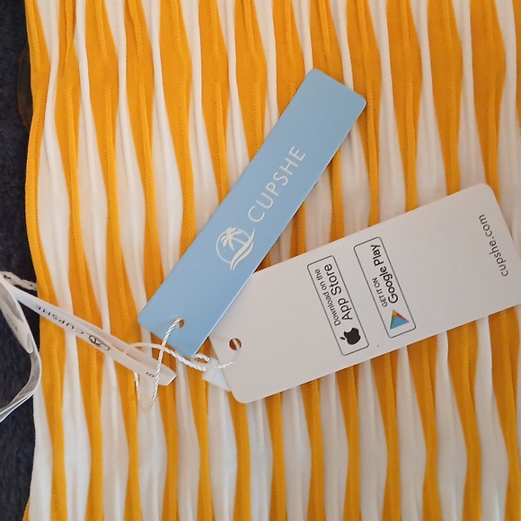 Cupshe High Waist Cutout Bikini - Yellow and White - Picture 5 of 5